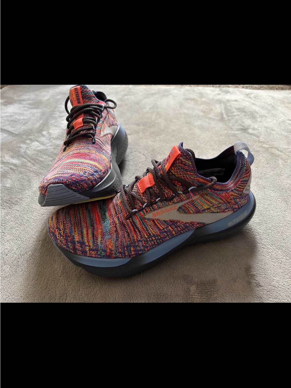 Multicolor Knit Athletic Sneakers - Lightweight Performance Brooks women’s 8.5
